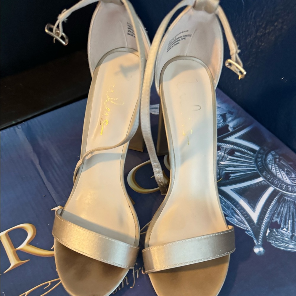 Lulus heels